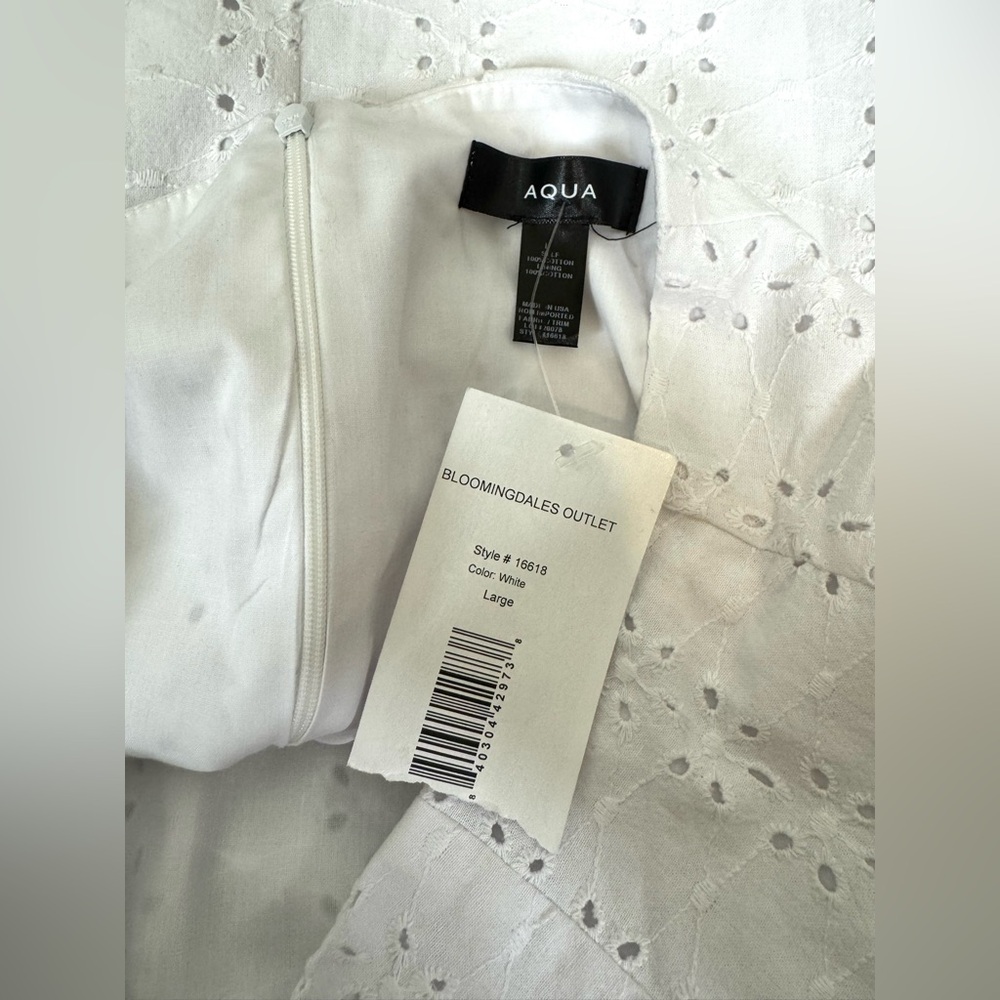 *NWT* Aqua White A-Line Mini Skirt Size Large Eyelet design lined w/Zipper back - Picture 4 of 6